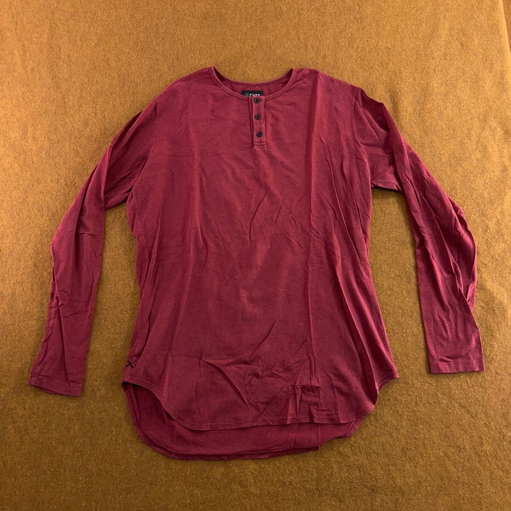 Cuts Mens XL Burgundy Elongated Curved Hem Long Sleeve Henley Shirt